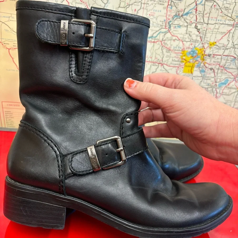 Anne Klein black leather moto boots size 6